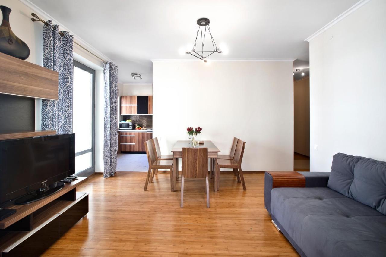 2 Bedrooms Bukowinska P&O Serviced Apartments Varsavia Esterno foto