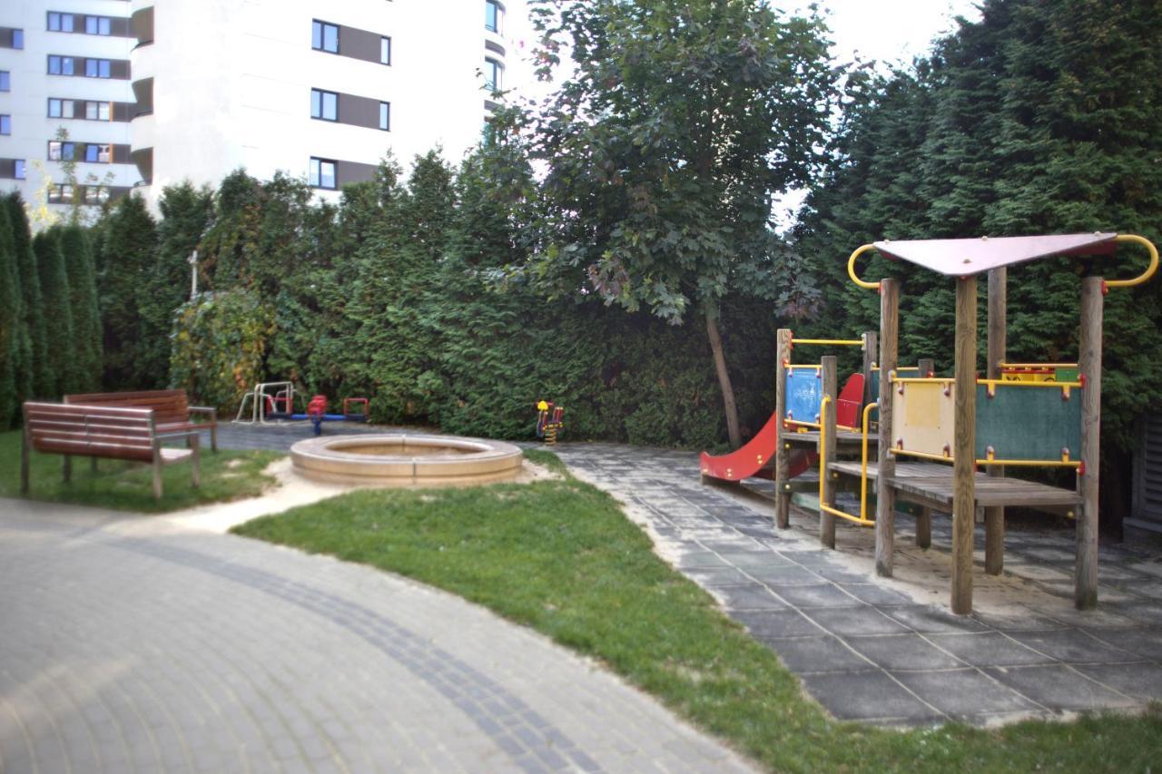 2 Bedrooms Bukowinska P&O Serviced Apartments Varsavia Esterno foto